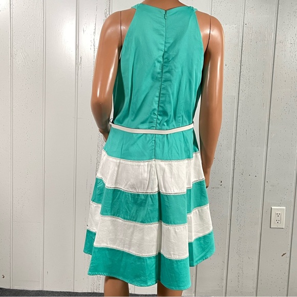 NWT Dressbarn Women's Turquoise  & White Colorblock Fit & Flare Dress Sz 16 - Picture 7 of 10
